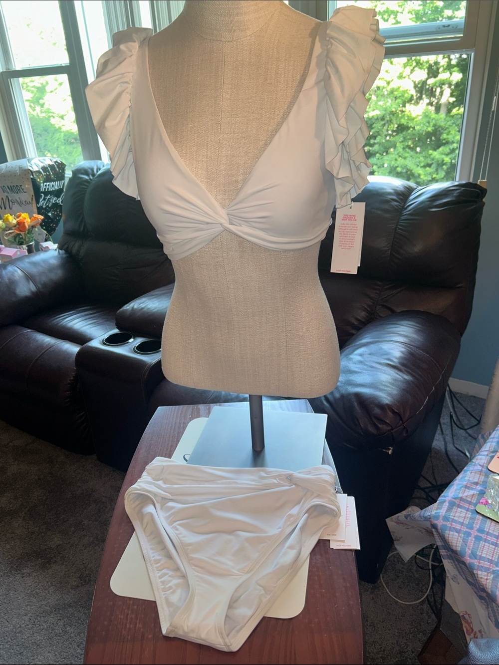 NWT- Lilly Pulitzer White Ruffle Sleeve Bikini Set - 2 pc Swimwear TOP 10 BOTT 8 - Picture 5 of 11